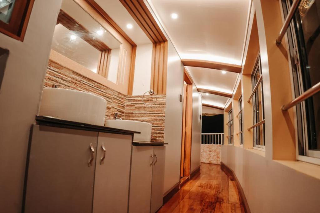 Venice Premium Houseboats Alleppey Alappuzha 外观 照片