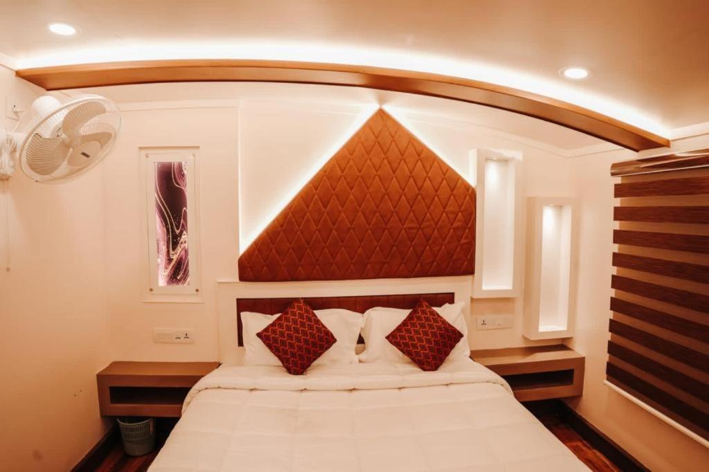 Venice Premium Houseboats Alleppey Alappuzha 外观 照片
