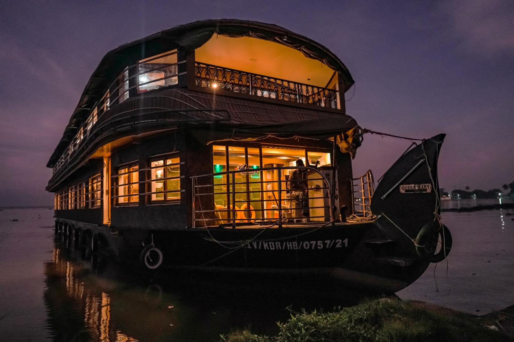 Venice Premium Houseboats Alleppey Alappuzha 外观 照片