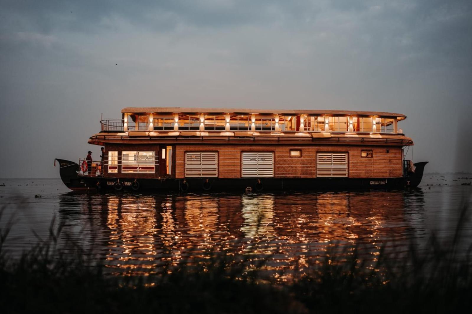Venice Premium Houseboats Alleppey Alappuzha 外观 照片